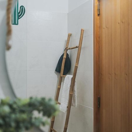 Surf Guesthouse - 7Min Walk To The Beach باتاياس المظهر الخارجي الصورة