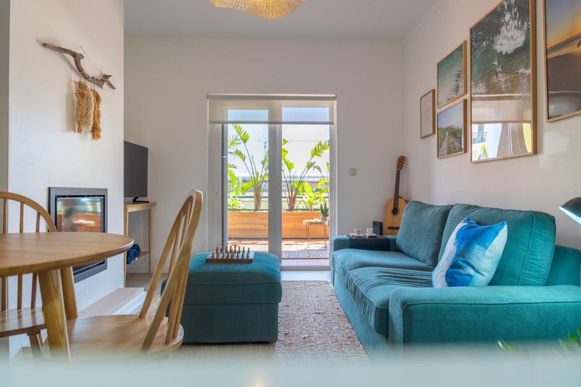 Surf Guesthouse - 7Min Walk To The Beach باتاياس المظهر الخارجي الصورة