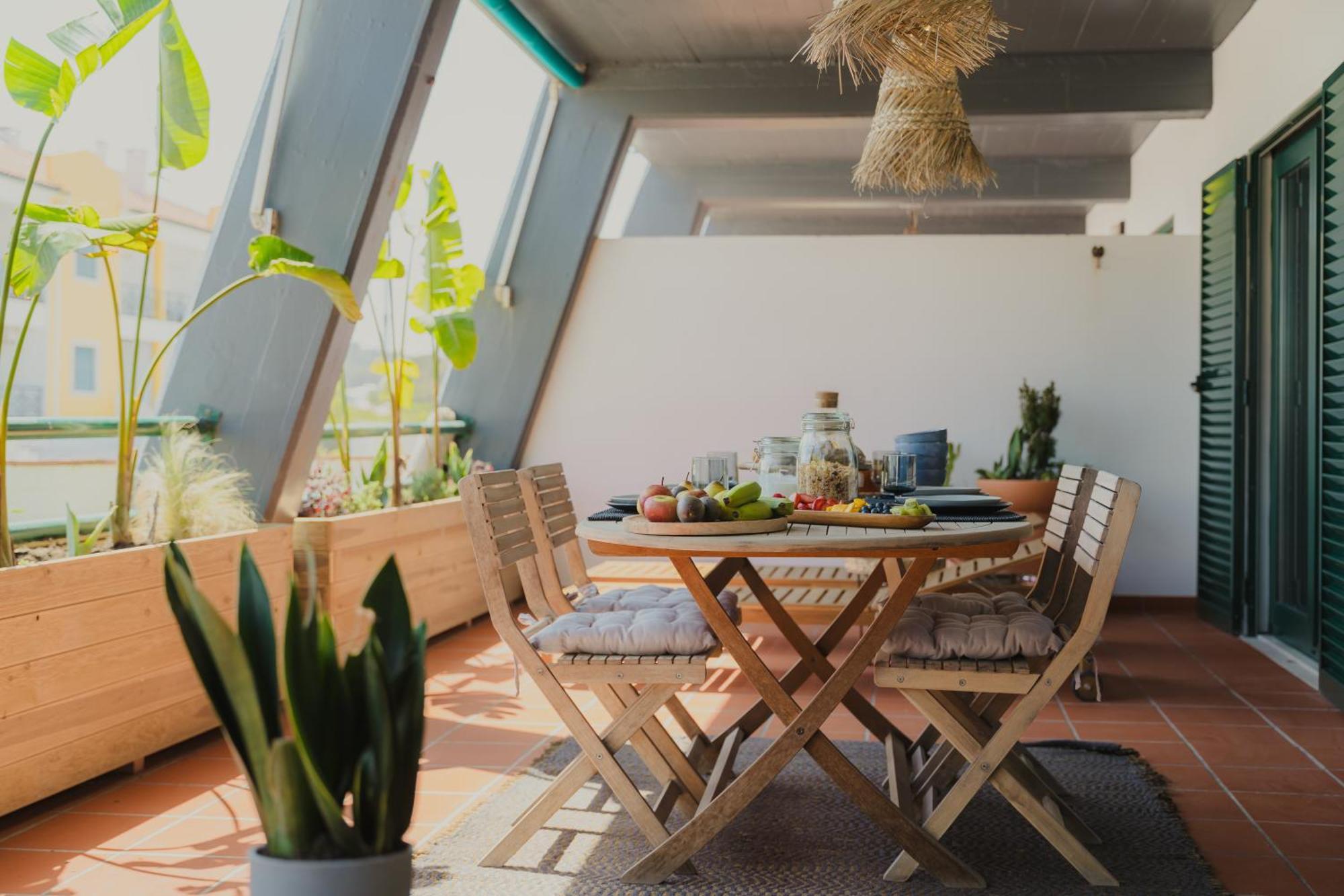 Surf Guesthouse - 7Min Walk To The Beach باتاياس المظهر الخارجي الصورة