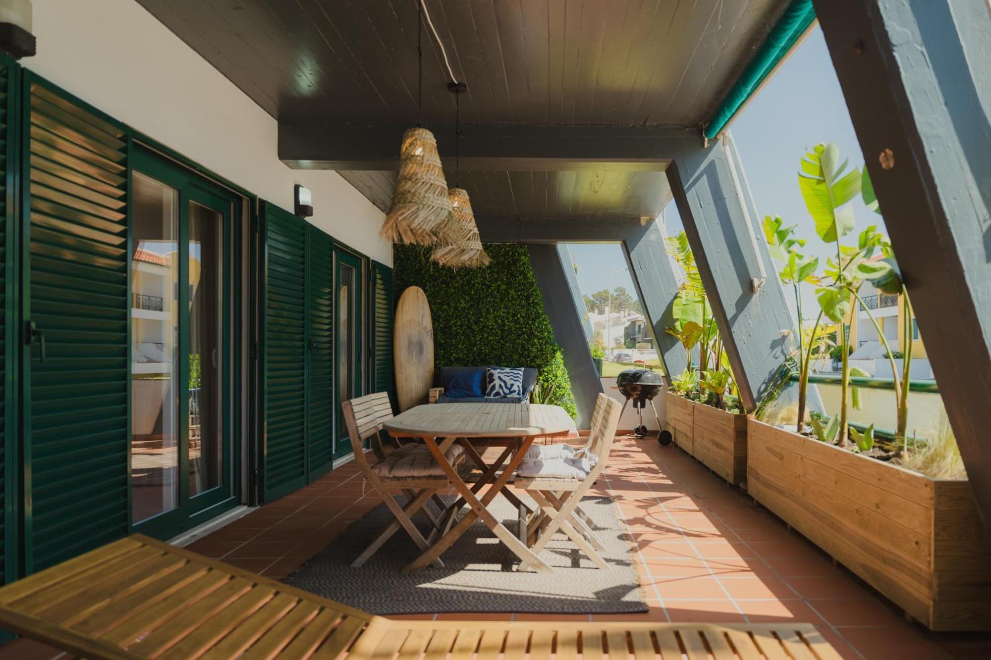 Surf Guesthouse - 7Min Walk To The Beach باتاياس المظهر الخارجي الصورة
